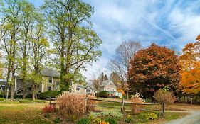 Chesterfield Inn